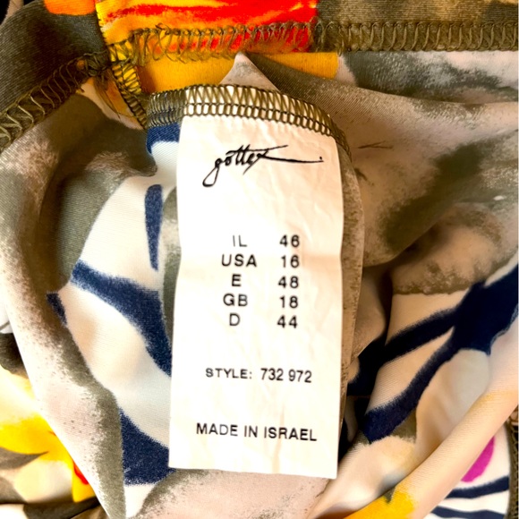 Gottex Floral Tankini Swimsuit - Picture 4 of 7